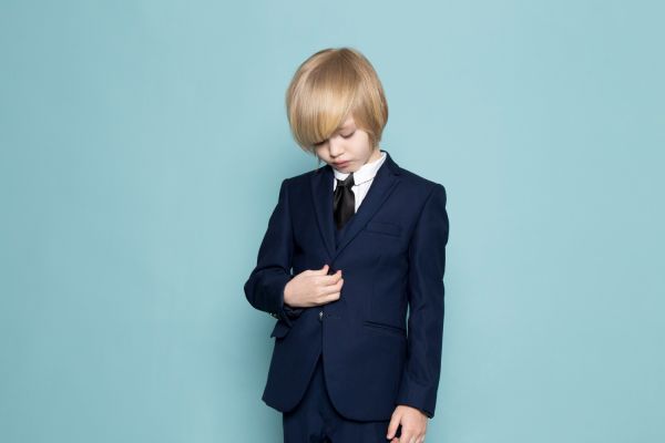 Choisir la tenue de cérémonie parfaite pour votre enfant : nos conseils