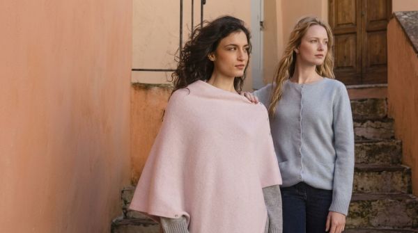 Découvrez l'élégance ultime du pull en cashmere femme
